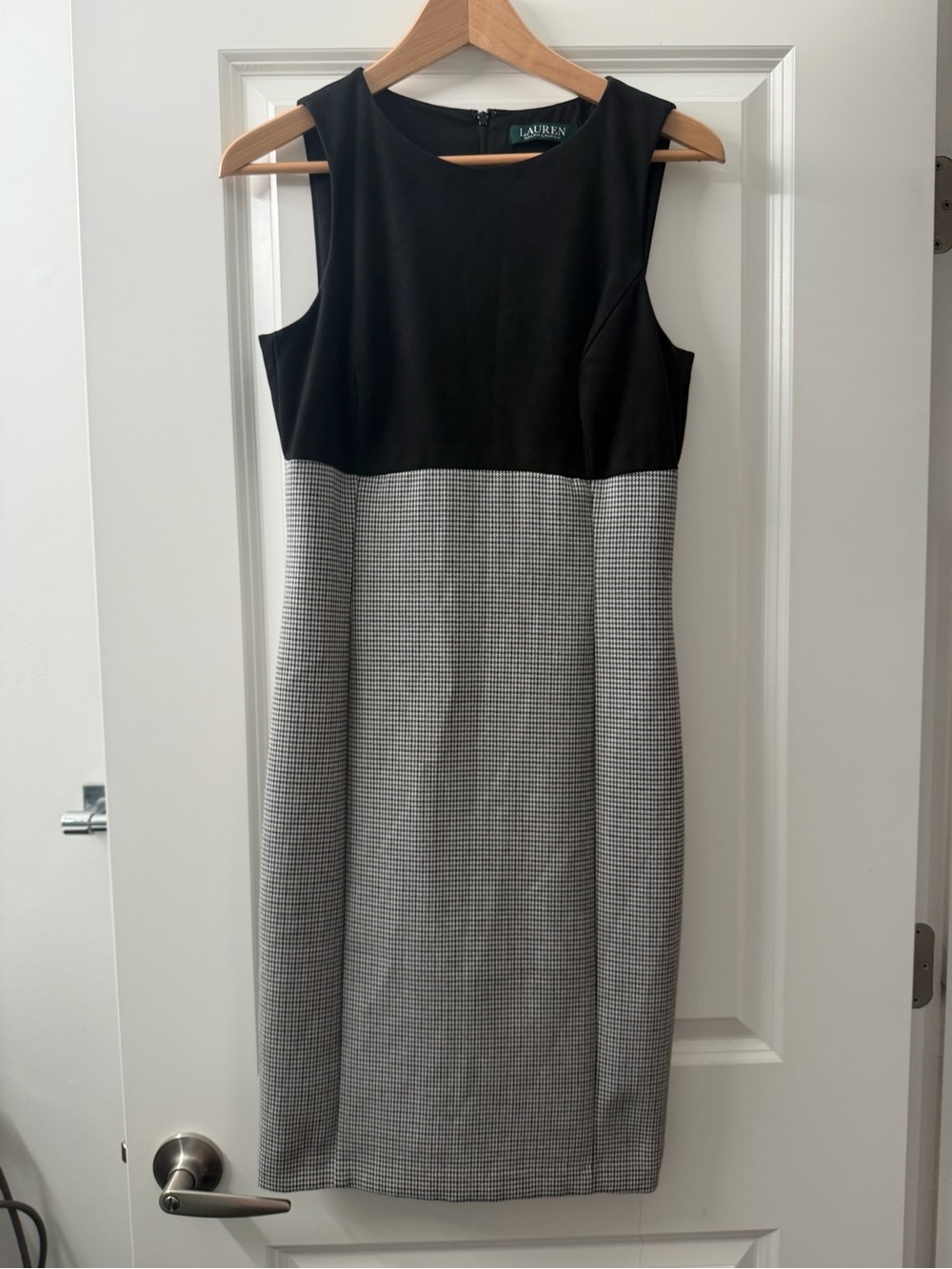 Lauren Ralph Lauren Black and Gray Houndstooth Midi Sheath Dress